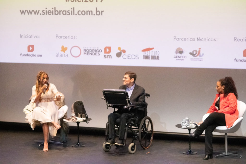 Elisa Lucinda, Rodrigo Mendes e Flávia Vieira 