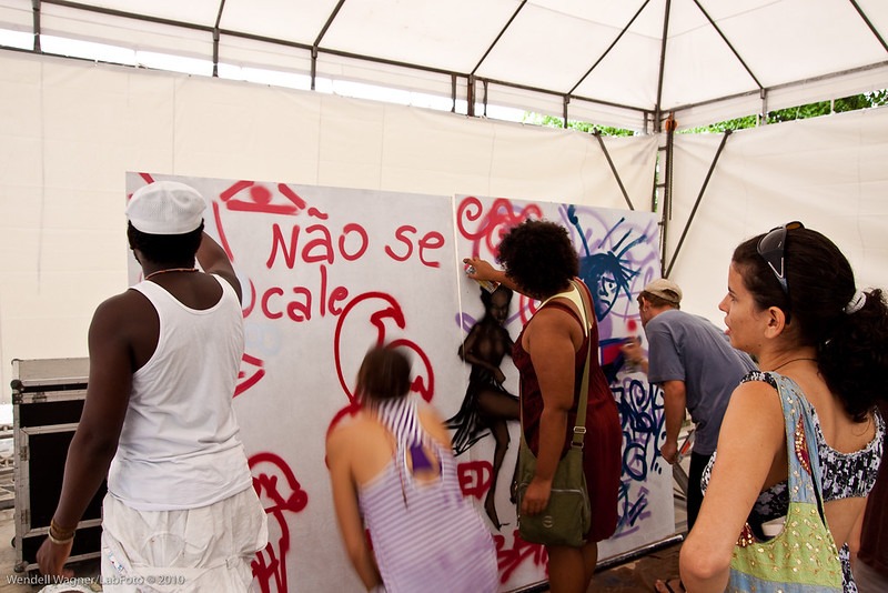Oficina de Grafitti com Lee 27, Mostra Hip Hop em Movimento, Salvador (BA), 2010
