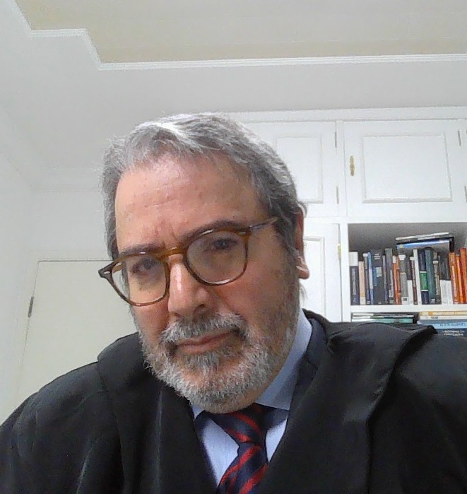 Fotografia de Clilton Guimarães dos Santos, advogado, professor universitário e ex-procurador de justiça do Ministério Público de São Paulo.